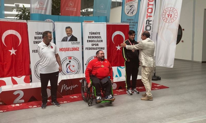 Atıcılıkta Samet Akça