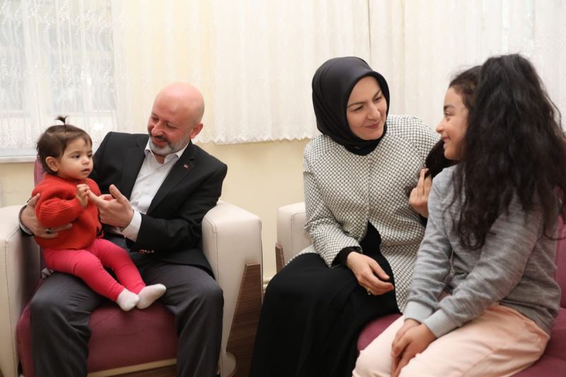 KOCASİNAN, ÇÖLYAKLILARA 5 YILDA 4 BİN 48 ÇÖLYAK PAKETİ DAĞITTI
