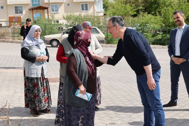 Başkan Savran Mahallelerde İncelemelerini Sürdürüyor