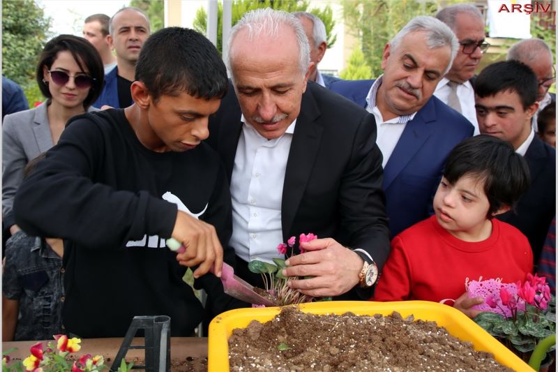 BAŞKAN GÜLTAK; 