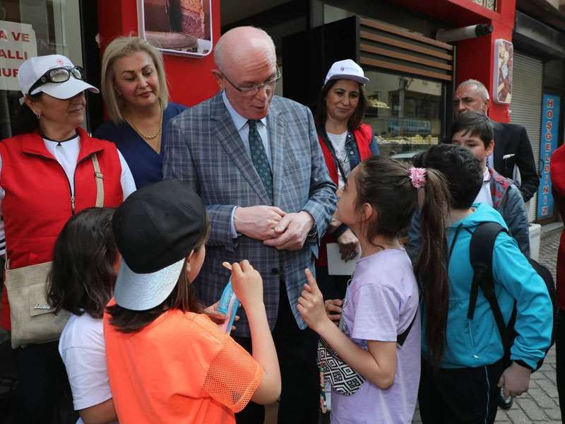 SORUNLAR ORTAK: “EKONOMİK KRİZ, İŞSİZLİK VE GELECEK KAYGISI”