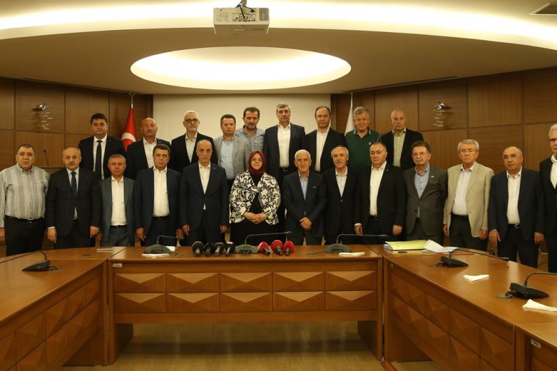 Bakan Selçuk; “Kamu İşçilerine 2019 Yılı İçin Yüzde 8+4 Zam ve Seyyanen 150 TL İyileştirme Yapacağız”
