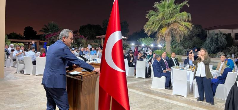 BAKAN ÖZER, KATAR