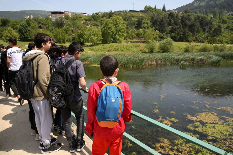 Çocuklar insanın kente ve doğaya verdiği zararları gördü