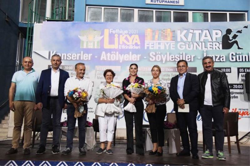Ünlü Yazarlar,  ‘Türkiye’de Basın ve Politik Yüzü’  söyleşisinde buluştu