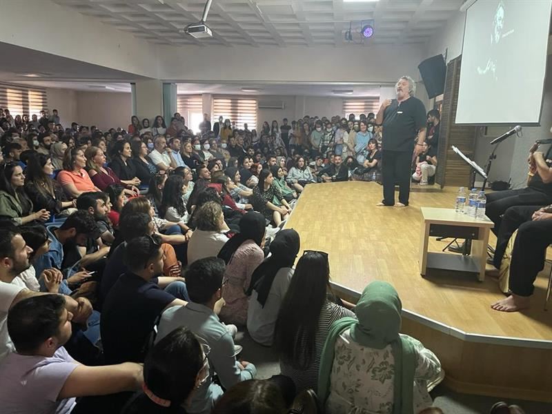 Mandıra Filozofu, Belediyemizde Sahne Aldı