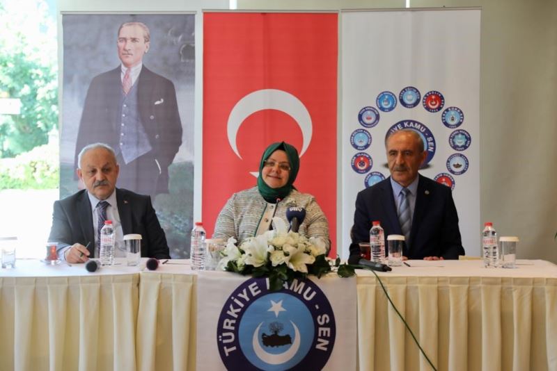 Bakan Selçuk: 