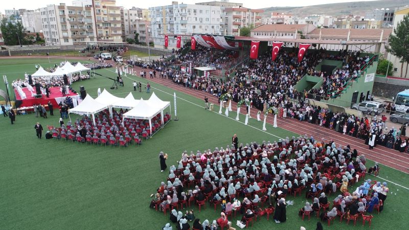 İlçemizde 200 Hafız Öğrencimiz için Hafızlık İcazet Merasimi Düzenlendi.