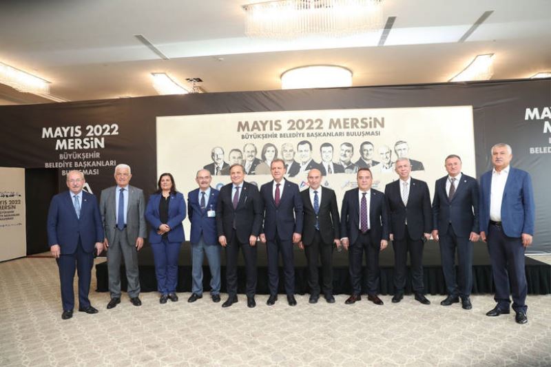 CHP’li Belediye Başkanları Mersin’de buluştu  Başkan Böcek “Birlik, beraberliğimiz devam edecek”