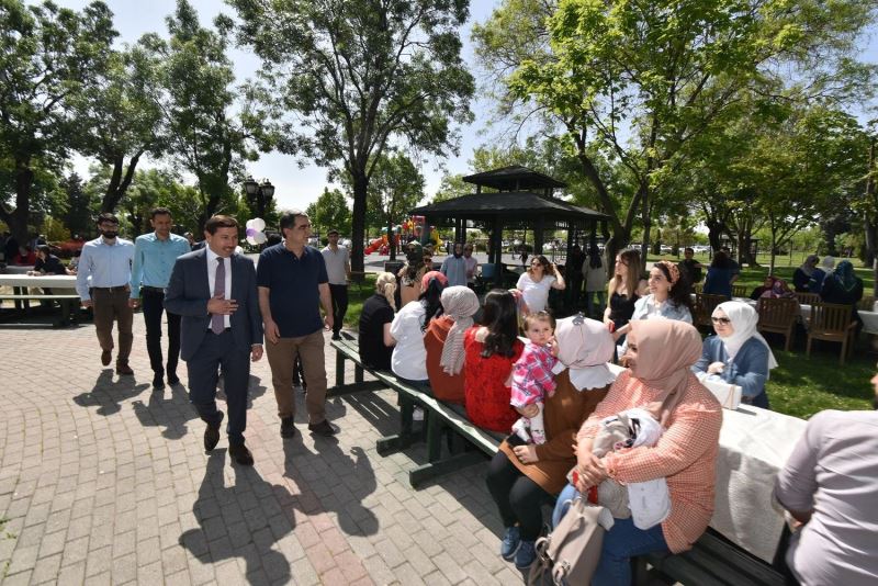 KARATAY BELEDİYE BAŞKANI HASAN KILCA, HEMŞİRELERLE BULUŞTU