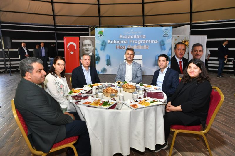 Başkan Murat Köse Geleneksel Kıl Çadırda Eczacıları Ağırladı