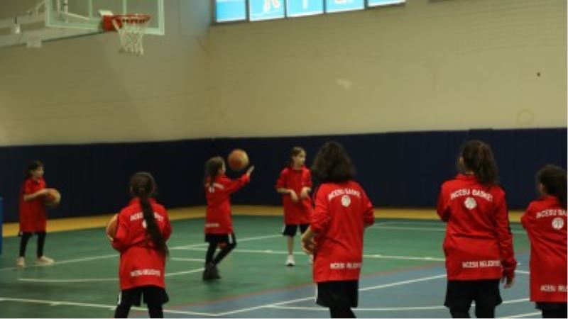 İncesu Kız Basketbol Takımımızın Her Zaman Yanındayız