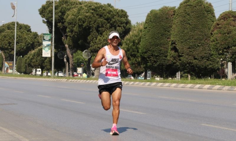 Manisa BBSK’lı Atletler, Vestel Manisa Yarı Maratonuna Damga Vurdu
