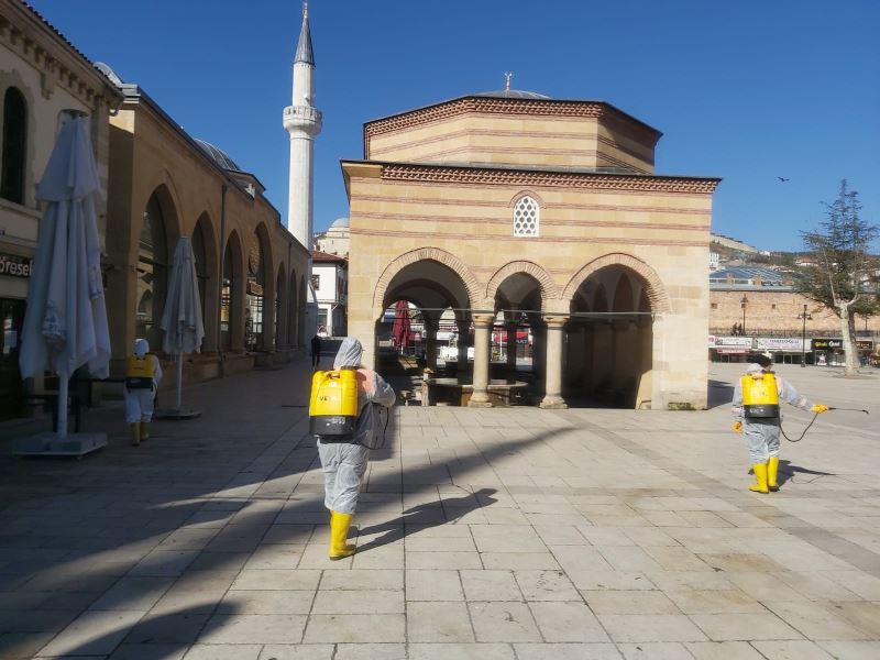 Kastamonu Belediyesi Dezenfekte ve Vektör Mücadelesi Çalışmalarını Sürdürüyor