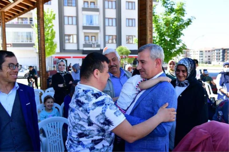 “Hayatı Birlikte Paylaşmak İçin Hiçbir Engel Yok!”