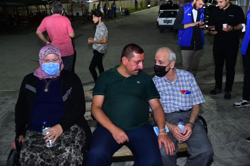Bizi Biz Yapan Birlikte Atan Kalplerimiz