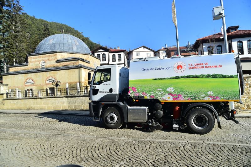 Yeni Yol Süpürme Aracı Kastamonuluların Hizmetinde