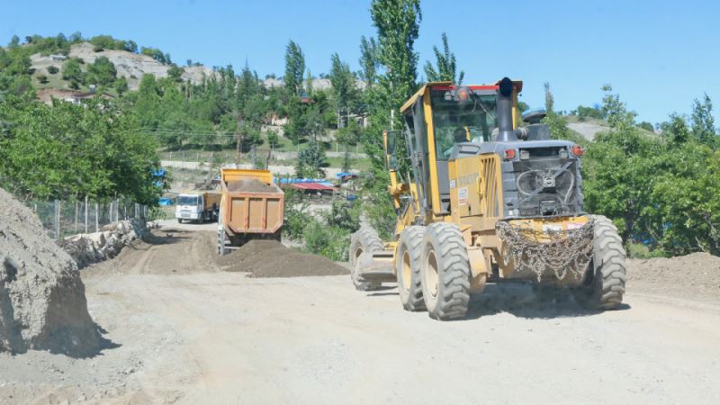 Bölükdamlar – Beşenli Grup Yolu Baştan Uca Yenileniyor