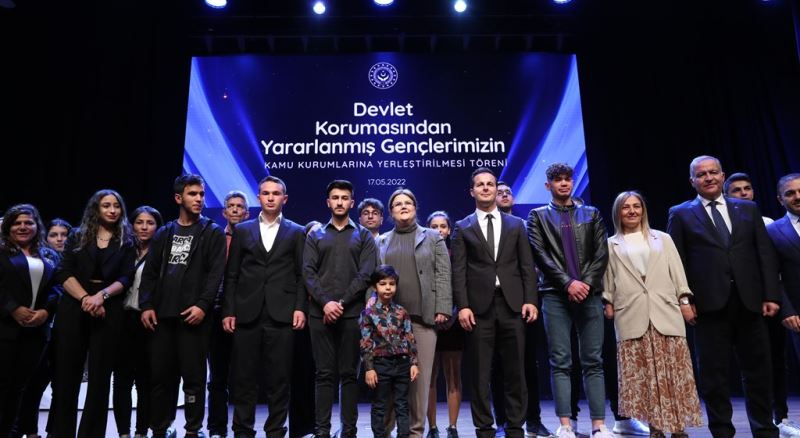 Devlet Korumasında Yetişen 1121 Genç Kamuya Atandı