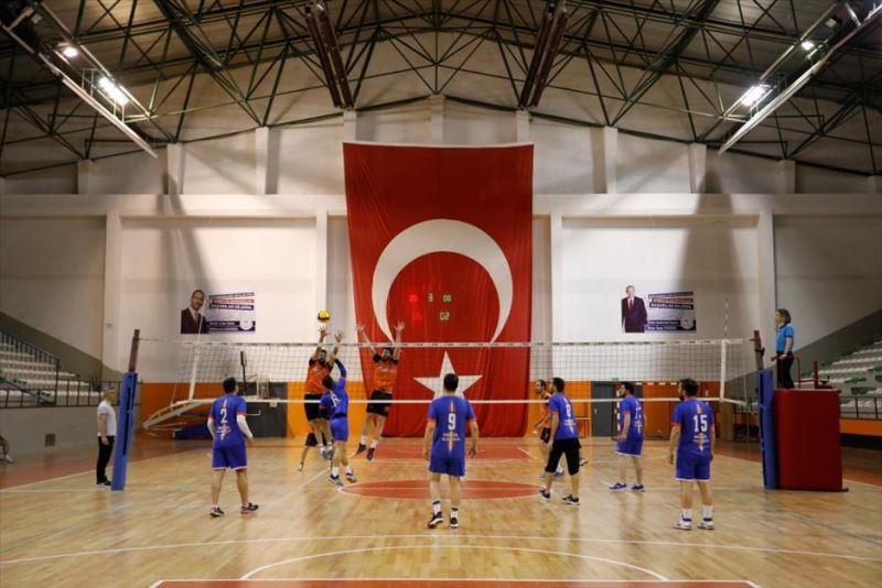 Kurumlar Filede Kıyasıya Yarıştı