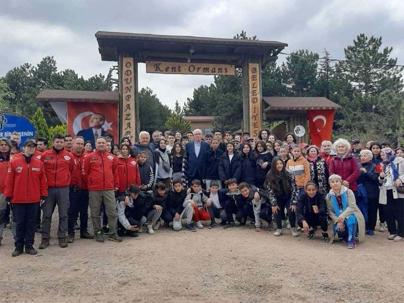 ATA’YA SAYGI İÇİN YÜRÜDÜLER