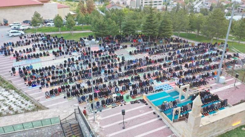 “Bayramlarımız Birliktir, Hoşgörüdür, Paylaşmak ve Dayanışmadır”