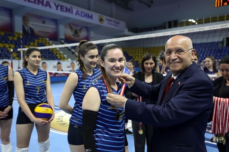 Yenimahalle’de 19 Mayıs Coşkusu