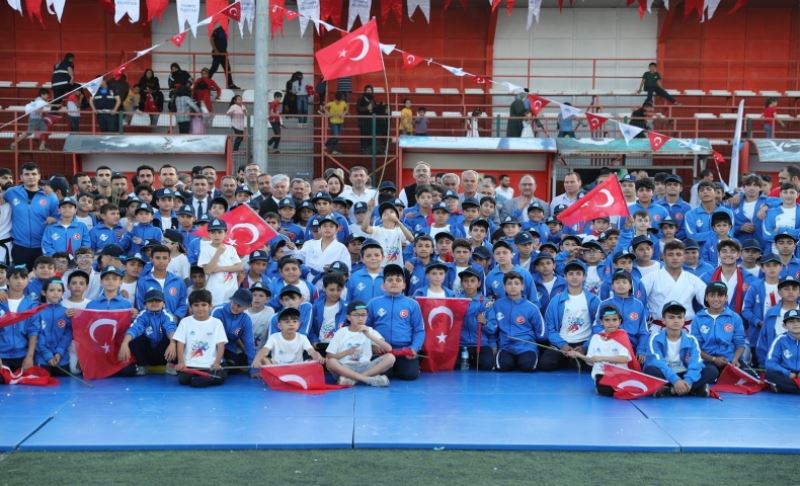 EYYÜBİYE BELEDİYE BAŞKANI MEHMET KUŞ, GENÇLER İÇİN YENİ TESİSLERİN MÜJDESİNİ VERDİ