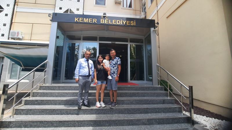 EMITT TURİZM FUARININ ŞANSLI AİLESİ TATİL İÇİN KEMER