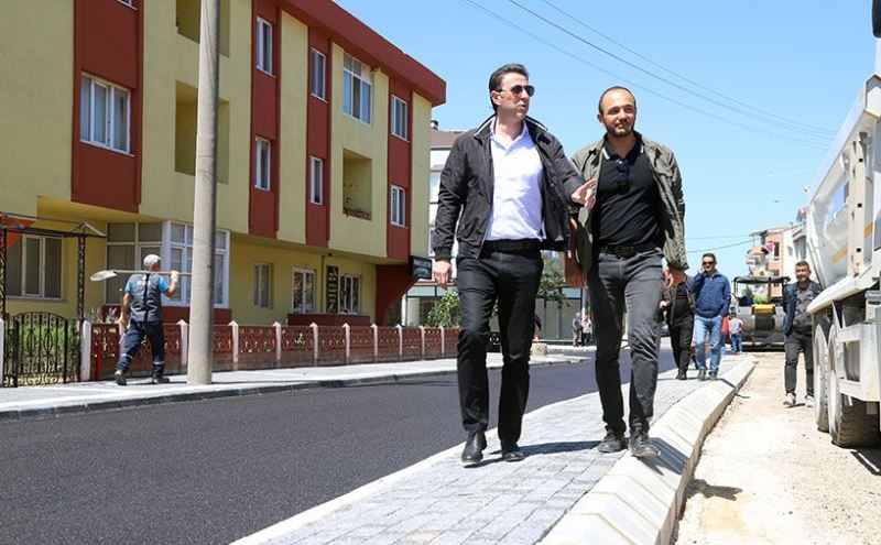 Belediye Başkanı Tolga Tosun Yol Yapım Çalışmalarını Teftiş Etti