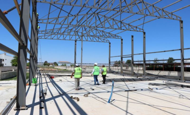Büyükşehir Suruç Mezbahasında Çalışmalarını Sürdürüyor