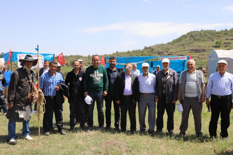 Belediye Başkanımız Av. Mustafa İLMEK ve Ak Parti İlçe Başkanımız Sayın Hamit KORKMAZ ile birlikte Sürtme Yaylası 7