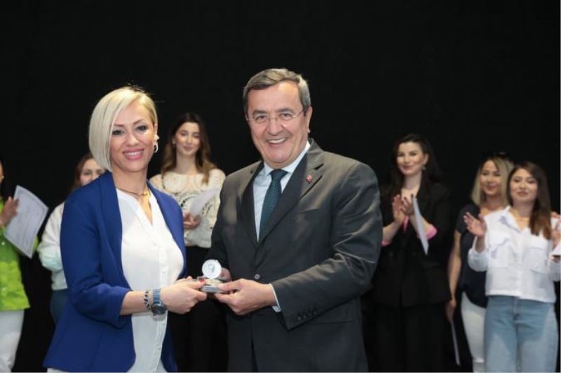 Konak’ta Yetenek Mesleğe, Meslek Kazanca Dönüşüyor