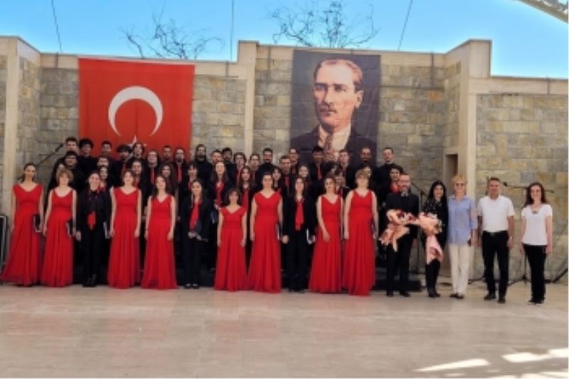 SAZOVA’DA COŞKULU KONSER