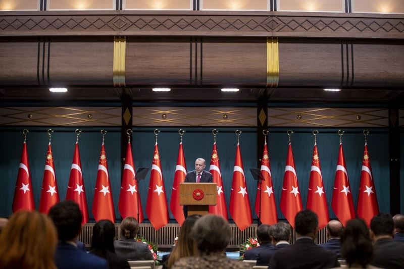 AÇIK CEZAEVİ HÜKÜMLÜLERİNİN KOVİD-19 İZİNLERİ UZATILIYOR