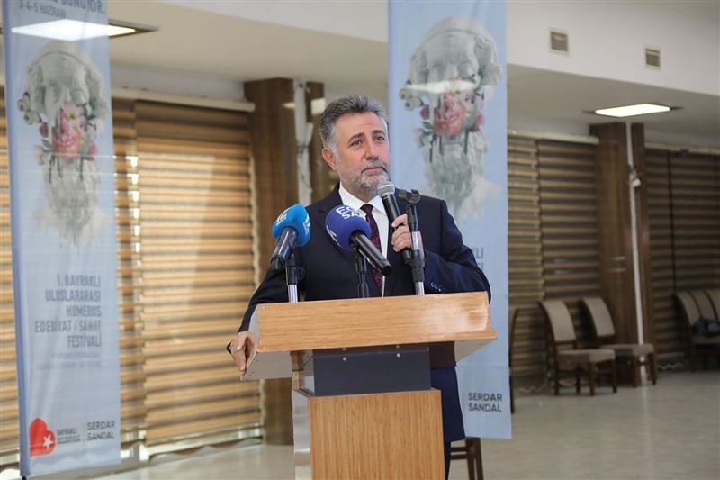 Homeros, Smyrna’ya geri dönüyor!