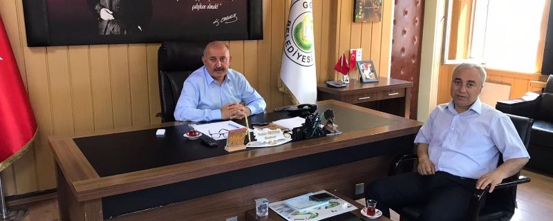 Tapu Müdürü Sn KIRLI  Başkanımız  ÖZTÜRK ü makamında ziyaret etti