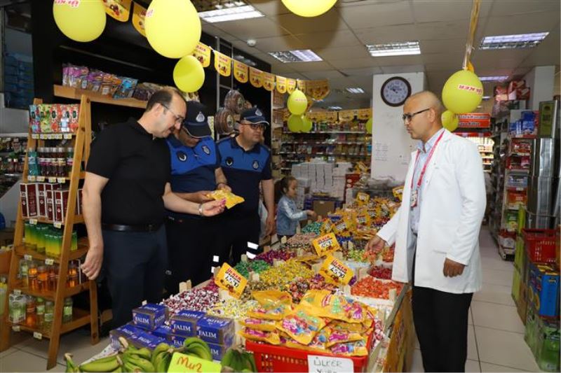 ALANYA BELEDİYE ZABITASI’NDAN BAYRAM ÖNCESİ İMALATHANE VE MARKETLERE DENETİM