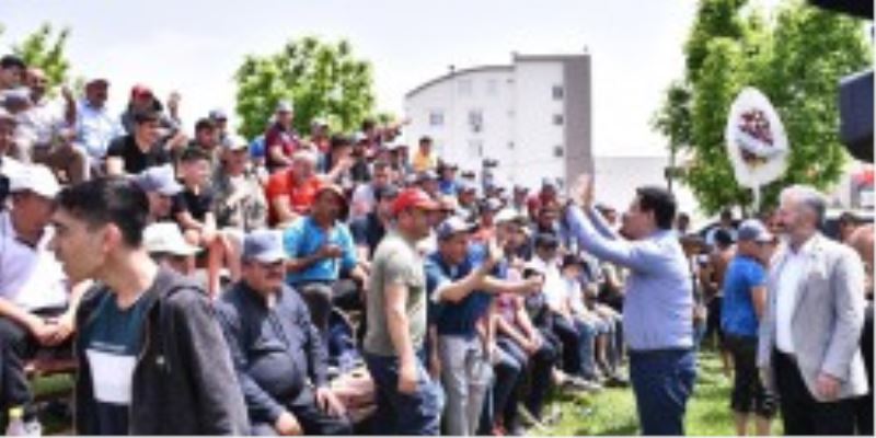 Tütüncü’den Varsak’a Güreş Eğitim Merkezi müjdesi