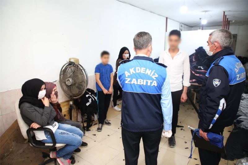KAÇAK FAALİYET GÖSTEREN TEKSTİL ATÖLYESİ MÜHÜRLENDİ