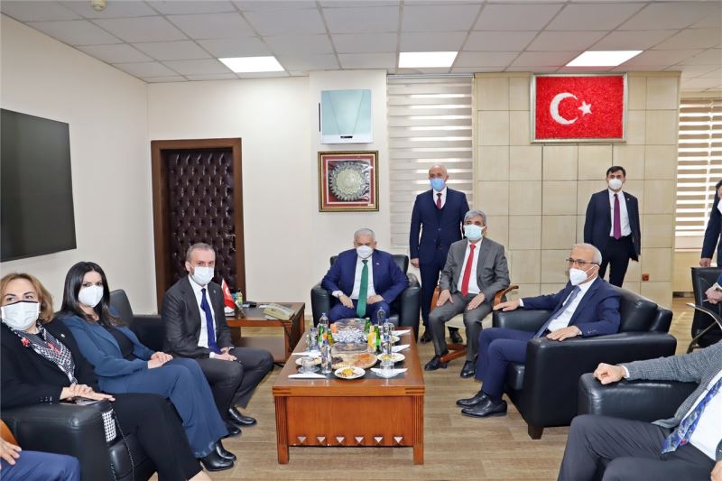 SON BAŞBAKAN BİNALİ YILDIRIM VE BAKAN LÜTFİ ELVAN