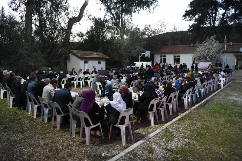 Demre Belediyesi İftar Buluşmalarında Günlerden Davazlar Mahallesi