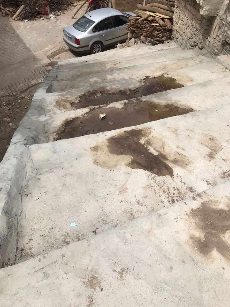 YEŞİLTEPE MAHALLEMİZ DAR SOKAKLARINA DAHA RAHAT ULAŞIM SAĞLANMASI İÇİN BETON MERDİVEN ÇALIŞMASI YAPILDI