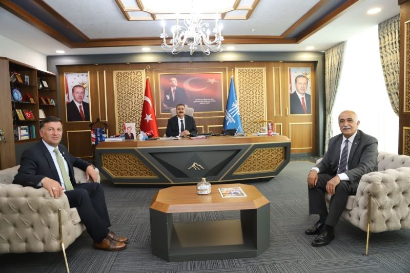 Posof Belediye Başkanımız ile birlikte Palandöken Belediye Başkanı Sayın Av. Muhammet SUNAR