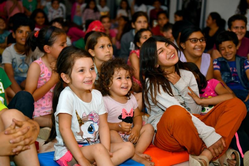 Mersin Büyükşehir, Silifkeli Çocukları Gölge Oyunuyla Buluşturdu