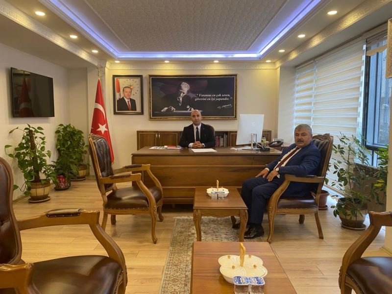 BAŞKANIMIZ ENVER ŞEN YENİ ATANAN KAYMAKAMIMIZI MAKAMINDA ZİYARET ETTİ