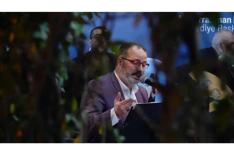 Murat Necipoğlu, gönüllere işleyen ilahilerini Sultangazi’de seslendirdi