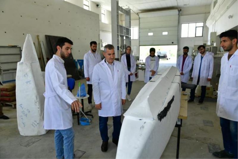 “Geleceğin Teknolojilerini Geliştiren Öğrencilerimize Tam Destek Veriyoruz”