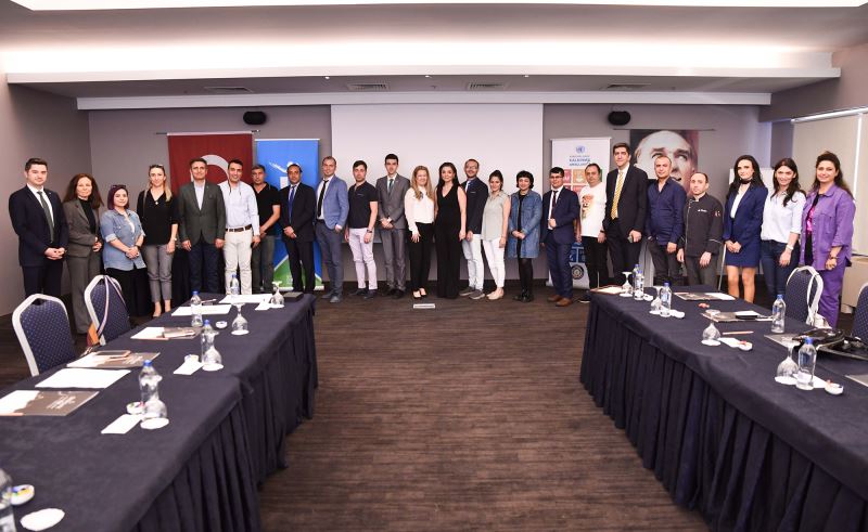 SÜRDÜRÜLEBİLİR TURİZMDE YÖRESEL MUTFAKLARIN ROLÜ
