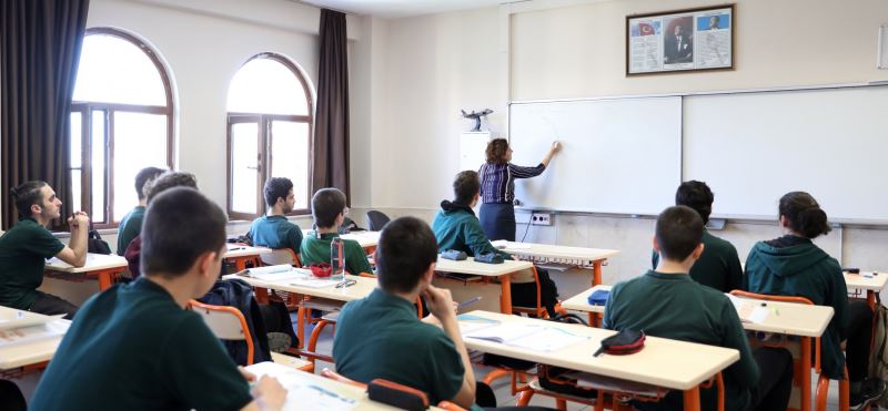 ÖĞRETMENLİK KARİYER BASAMAKLARI EĞİTİMİNE 603 BİN 864 BAŞVURU YAPILDI